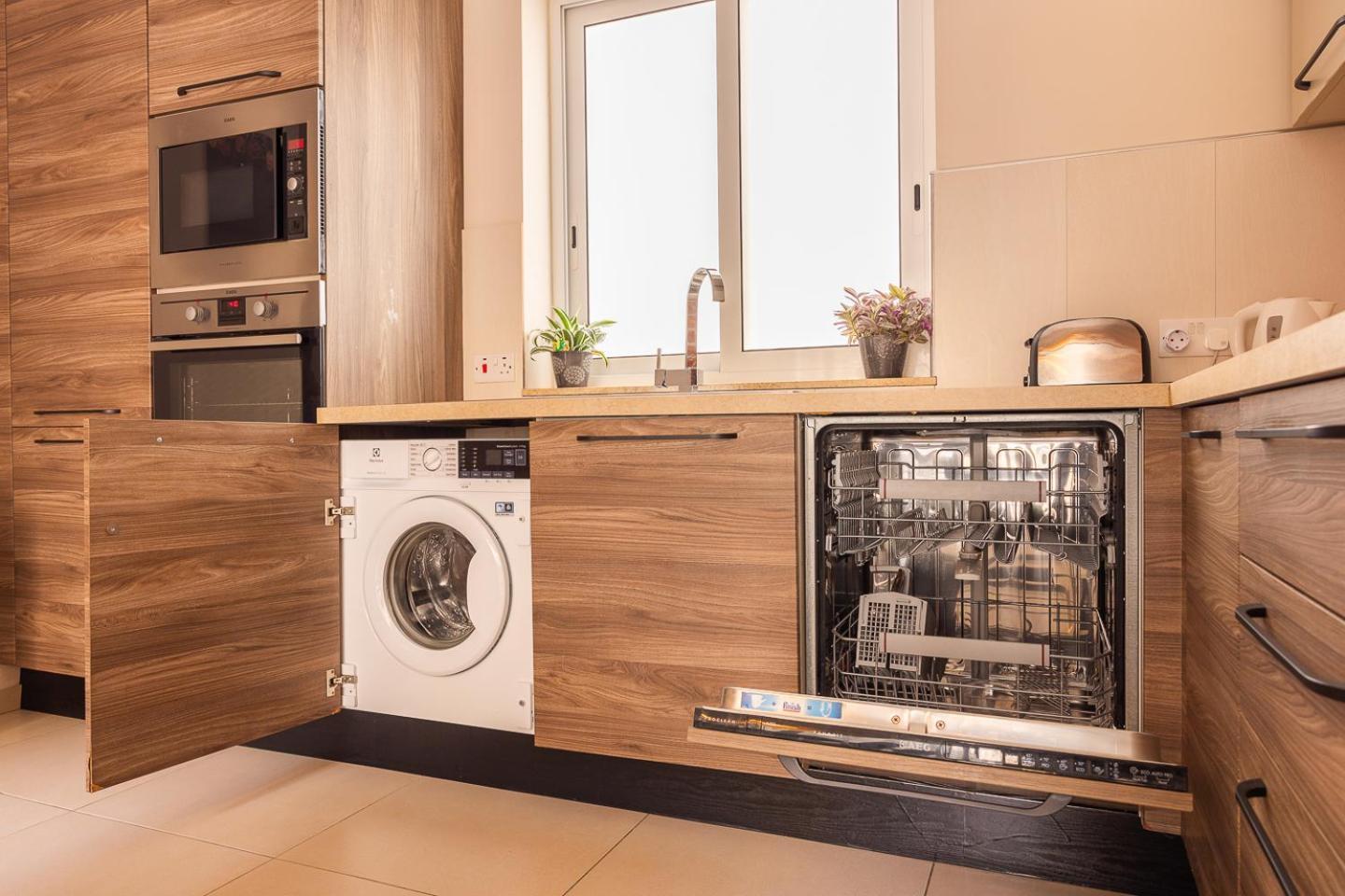 Balluta Bay Spacious Apt - 2Br 斯利马 外观 照片