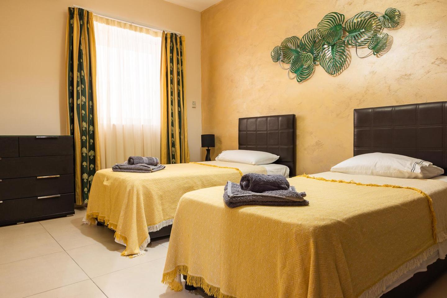 Balluta Bay Spacious Apt - 2Br 斯利马 外观 照片
